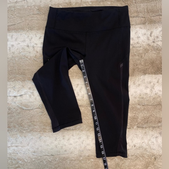 Lululemon💖Smooth Stride Crop Black Size 6 - Picture 8 of 11
